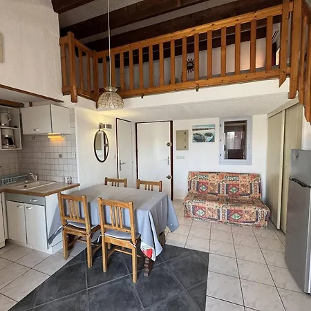 T2 Mezzanine Pres De La Avec Parking Au Cap D'agde - Fr-1-749-99 Daire Agde